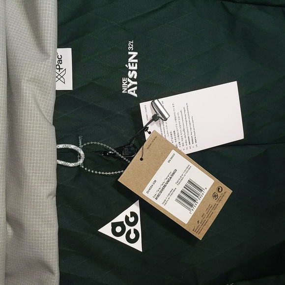 Nike ACG Aysen 32L Hiking Backpack, Vintage Green/Grey, New With Tags - Picture 4 of 5